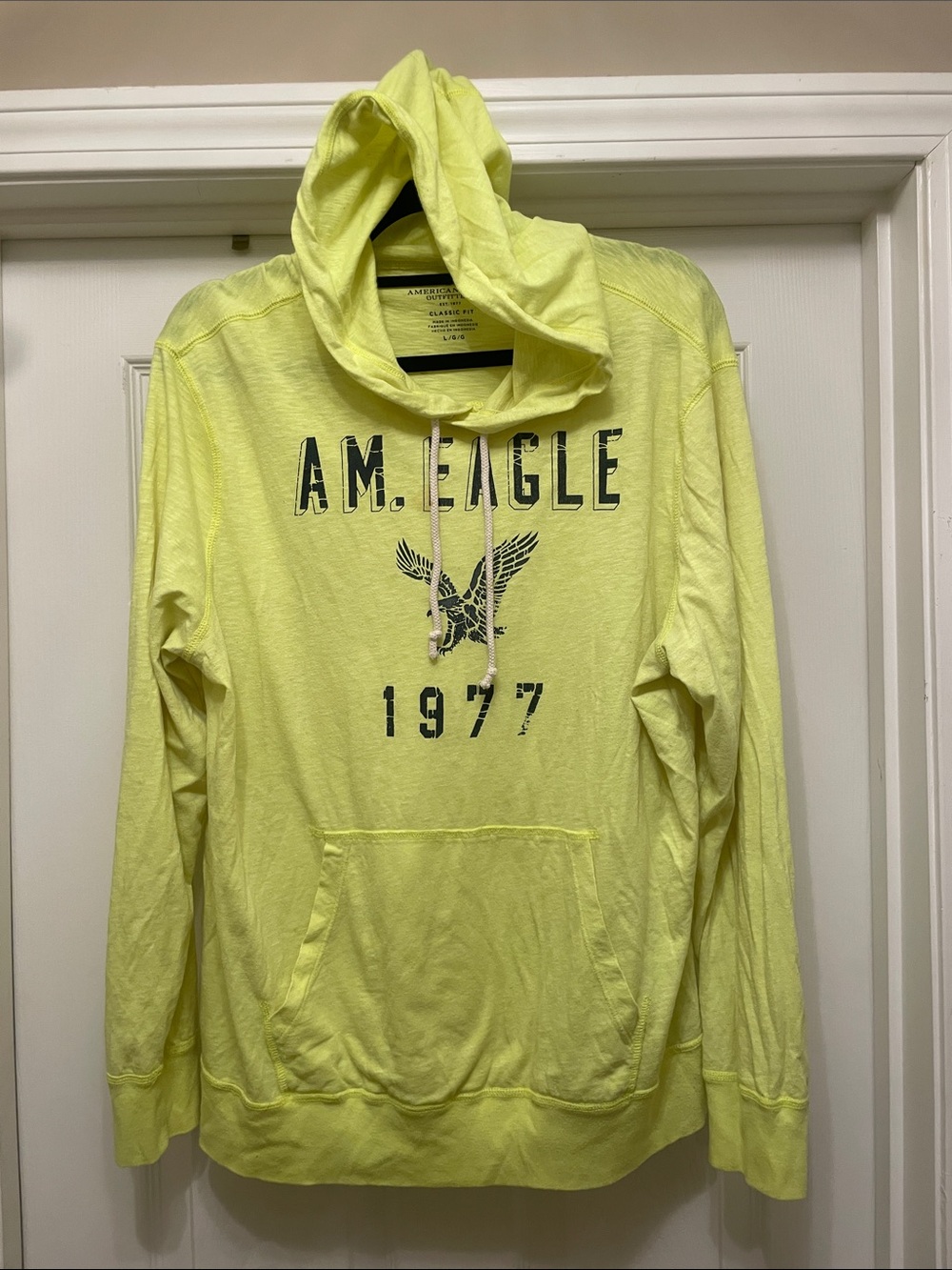 American Eagle Outfitters Neon Yellow long sleeve light weight Hoodie y2k beach